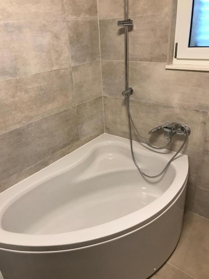 Albatros Apartment Kastel Sucurac ภายนอก รูปภาพ