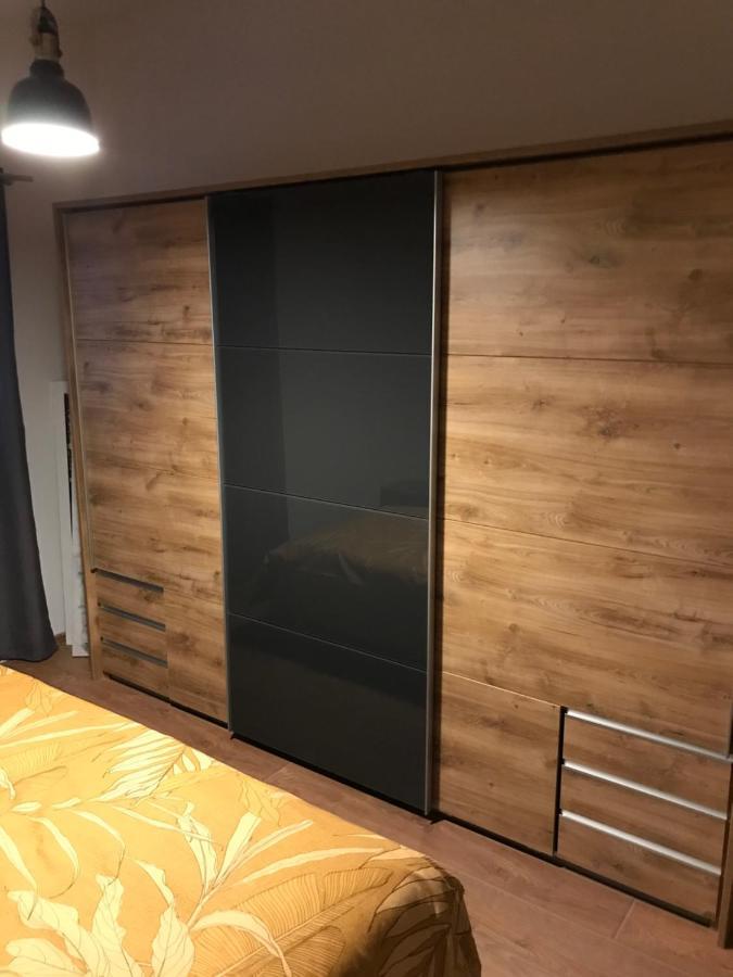Albatros Apartment Kastel Sucurac ภายนอก รูปภาพ
