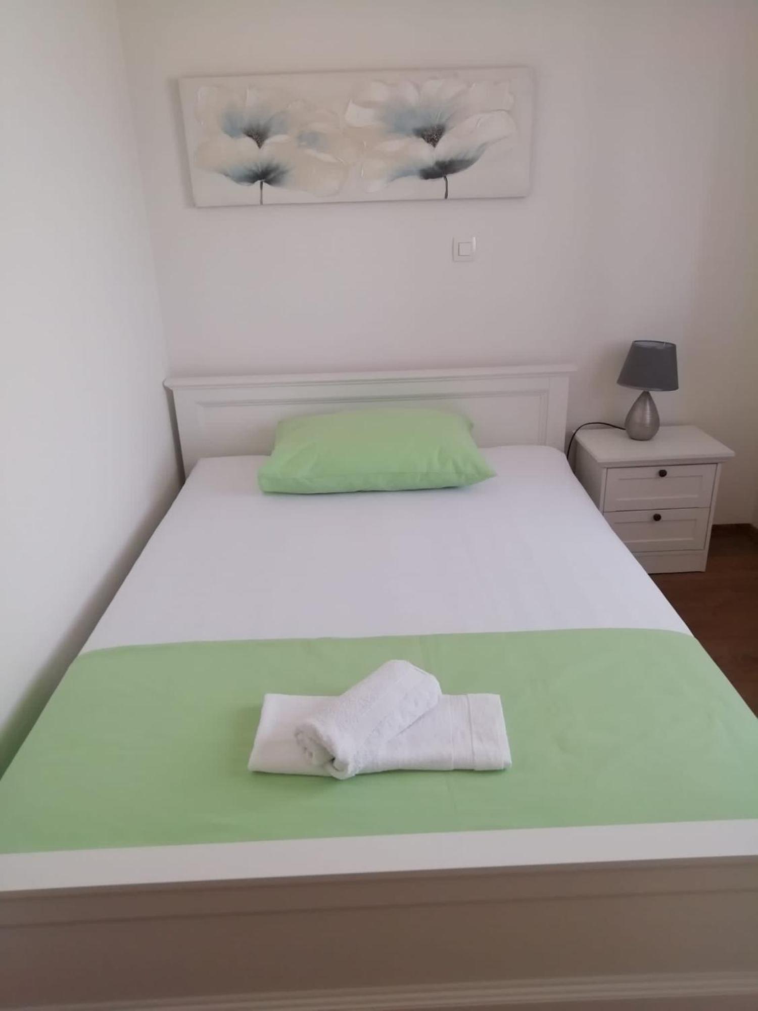 Albatros Apartment Kastel Sucurac ภายนอก รูปภาพ